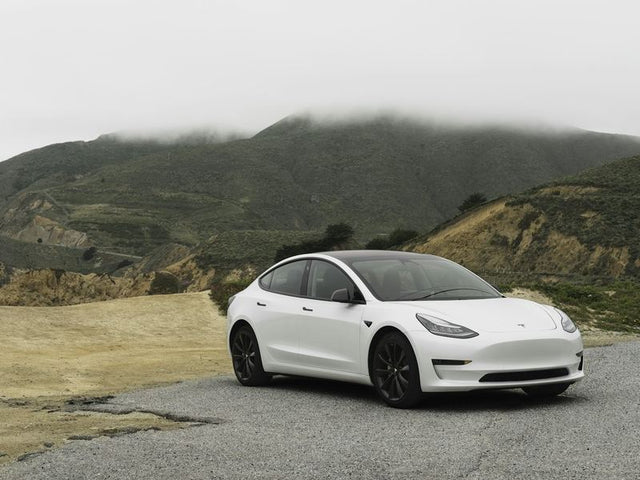 Tesla Model 3, wit